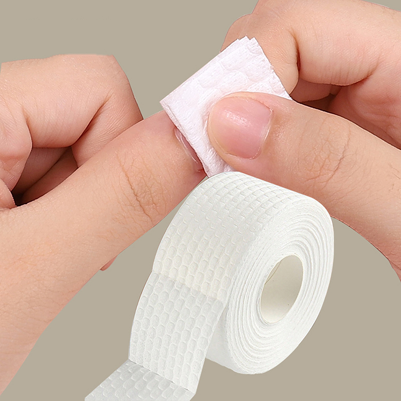 Nail Art Remover - Rolka 500/1000 szt. Profesjonalne waciki bezpyłowe